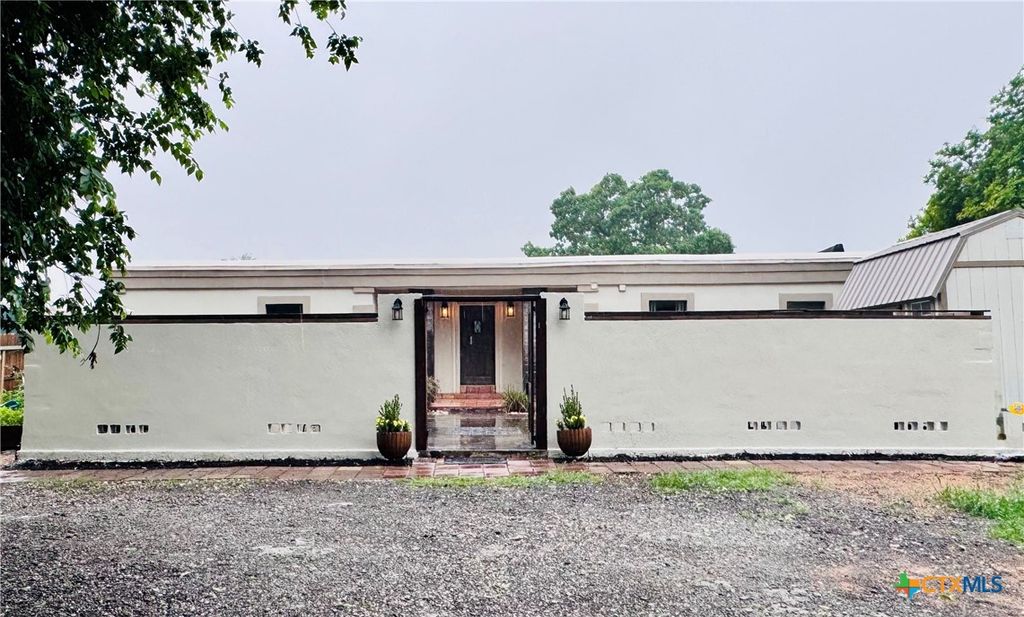 127 Bogie Drive, San Marcos, TX 78666