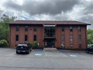 109 Mcknight Park Dr, Ross Twp, PA 15237