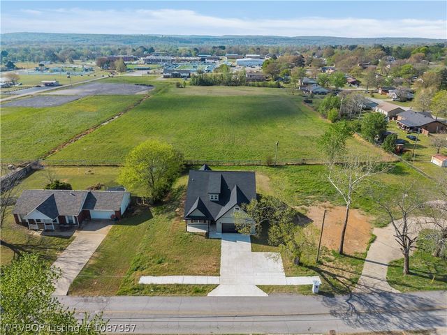 325 Nashville Street, Greenwood, AR 72936