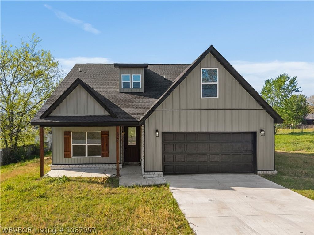 325 Nashville Street, Greenwood, AR 72936