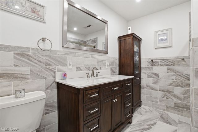 4122 Denise Drive, Ashtabula, OH 44004