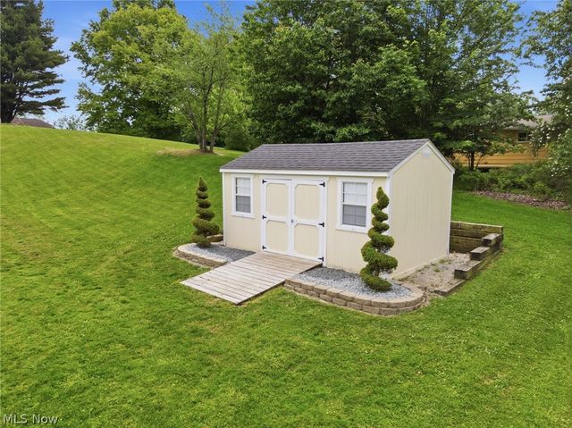 4122 Denise Drive, Ashtabula, OH 44004