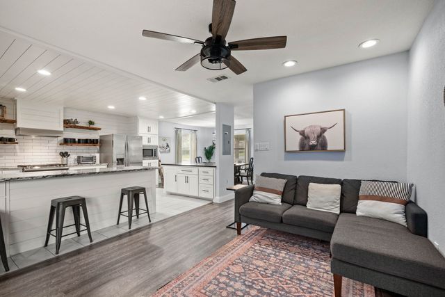 3570 Kayewood Drive, Little Elm, TX 75068