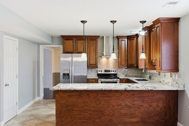 617 John Sutherland Drive, Nicholasville, KY 40356