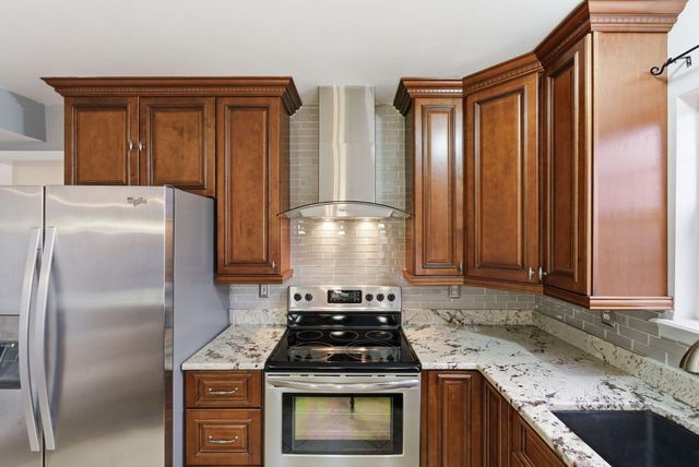 617 John Sutherland Drive, Nicholasville, KY 40356