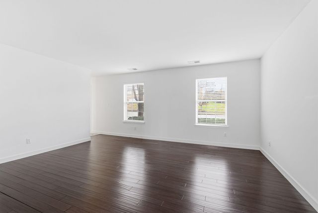 617 John Sutherland Drive, Nicholasville, KY 40356