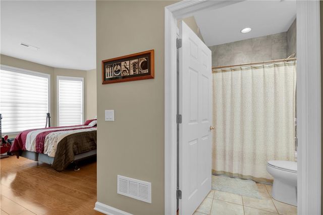 1011 Resolution Drive, Bethlehem City, PA 18017