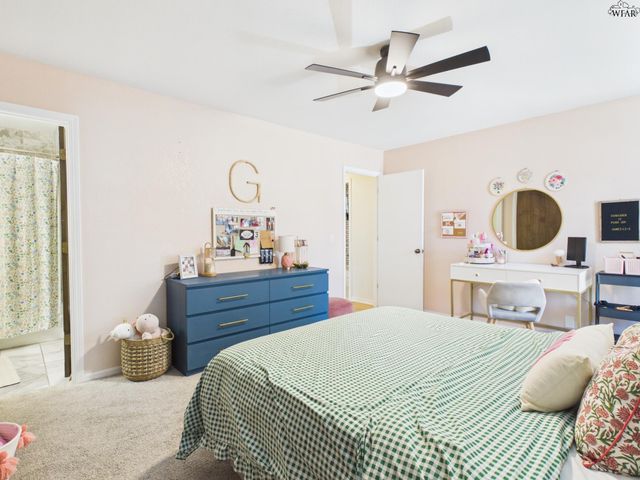 900 MOHAWK DRIVE, Burkburnett, TX 76354