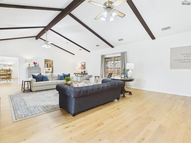 900 MOHAWK DRIVE, Burkburnett, TX 76354