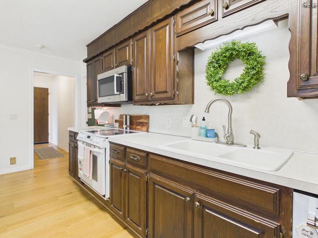 900 MOHAWK DRIVE, Burkburnett, TX 76354