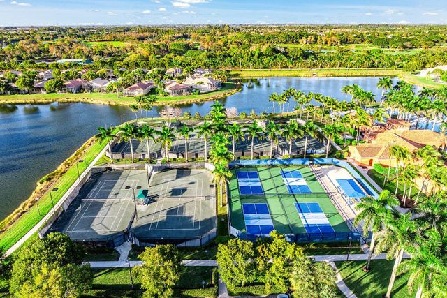 9666 Via Elegante, Wellington, FL 33411