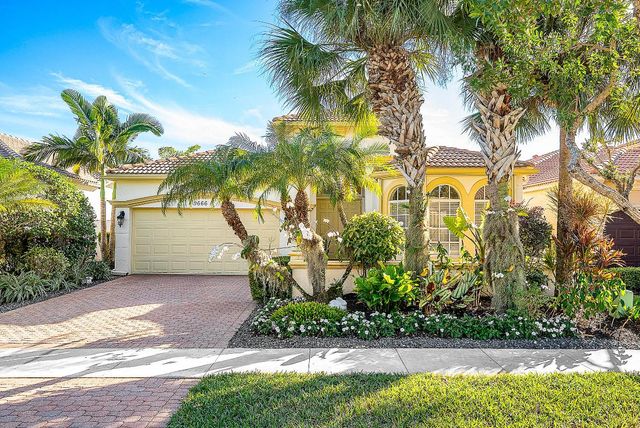 9666 Via Elegante, Wellington, FL 33411