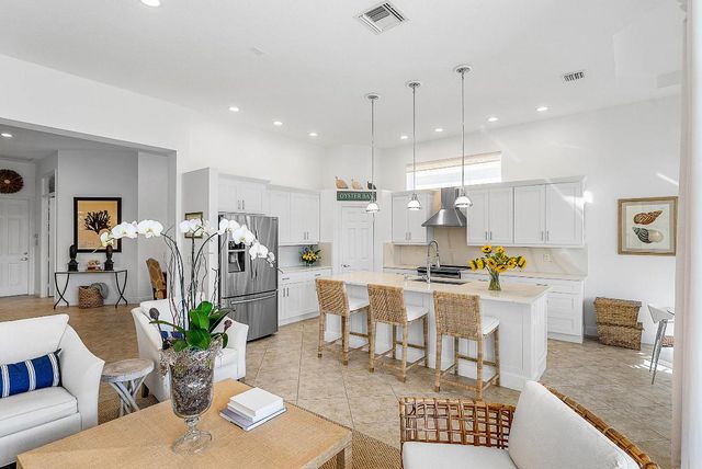 9666 Via Elegante, Wellington, FL 33411