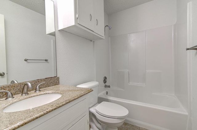 3603 Rocky Hollow TRL B, Georgetown, TX 78628