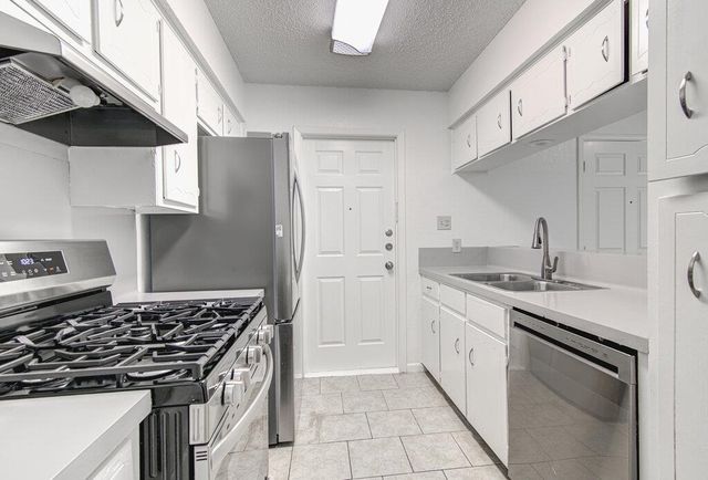 3603 Rocky Hollow TRL B, Georgetown, TX 78628