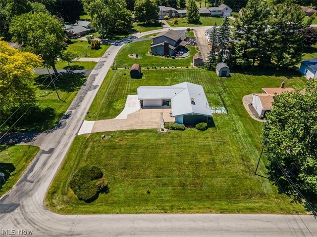 482 Fairwood Drive, Tallmadge, OH 44278