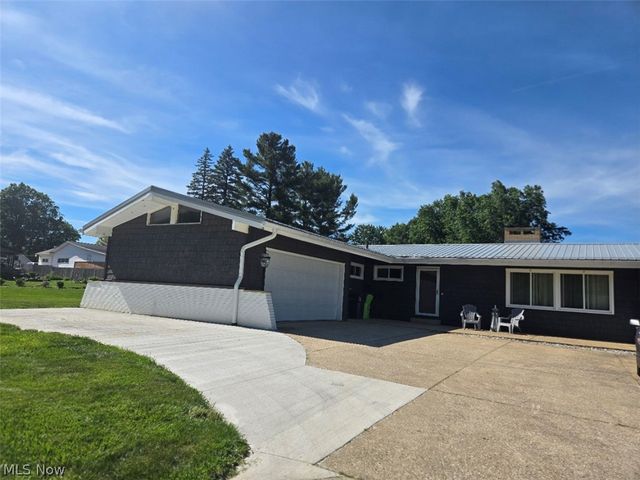 482 Fairwood Drive, Tallmadge, OH 44278