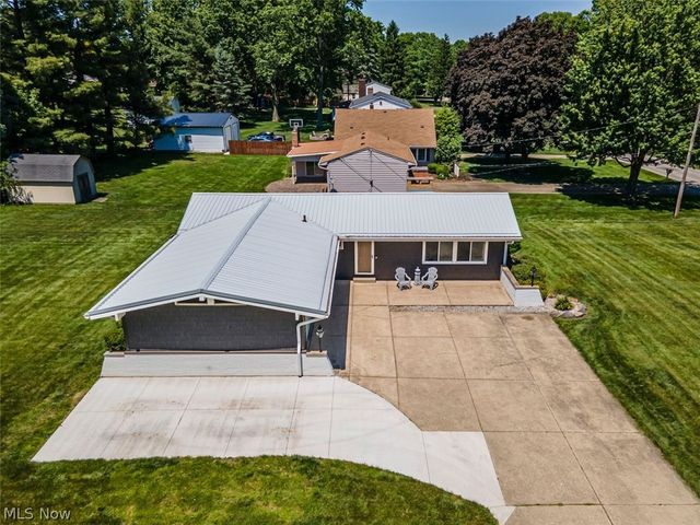 482 Fairwood Drive, Tallmadge, OH 44278