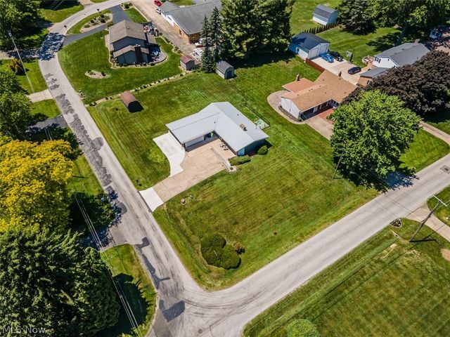 482 Fairwood Drive, Tallmadge, OH 44278