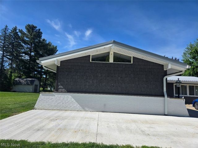 482 Fairwood Drive, Tallmadge, OH 44278