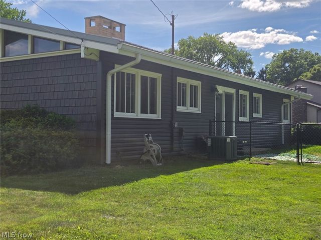 482 Fairwood Drive, Tallmadge, OH 44278