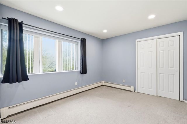 2 Powderhorn Dr, Rockaway Twp., NJ 07866