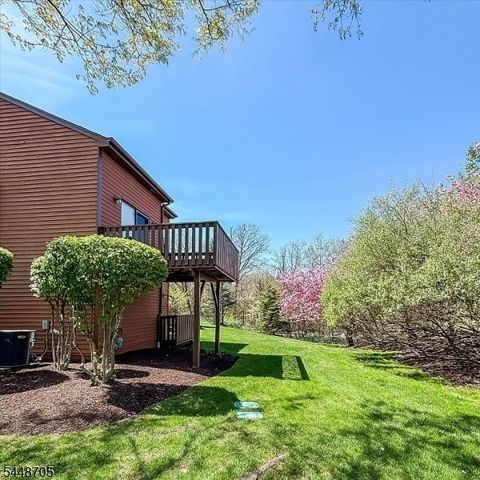 2 Powderhorn Dr, Rockaway Twp., NJ 07866