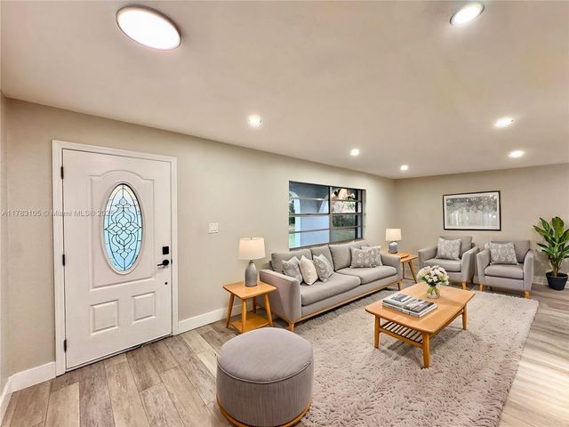 1968 Pleasant Hill Road, Kissimmee, FL 34746