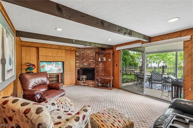 5420 Bluebell Drive, Lyndhurst, OH 44124