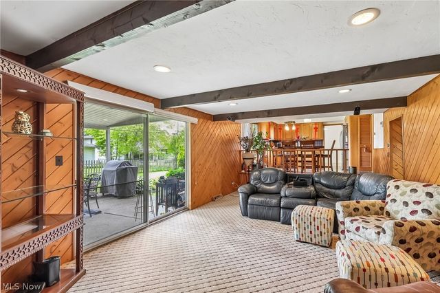 5420 Bluebell Drive, Lyndhurst, OH 44124