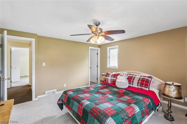 5420 Bluebell Drive, Lyndhurst, OH 44124