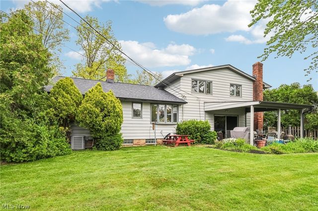 5420 Bluebell Drive, Lyndhurst, OH 44124