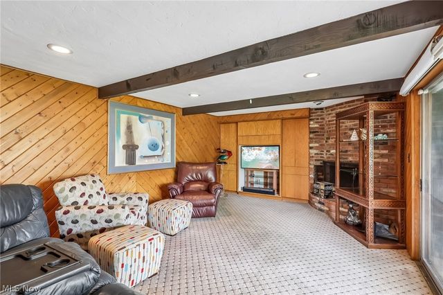 5420 Bluebell Drive, Lyndhurst, OH 44124
