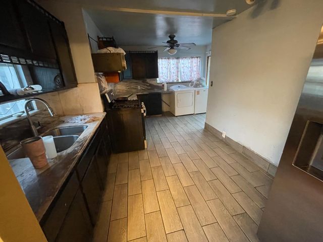 2330 E Finland Ave, Stockton, CA 95205