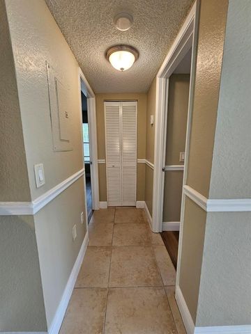 1440 WINDORAH Way B, West Palm Beach, FL 33411