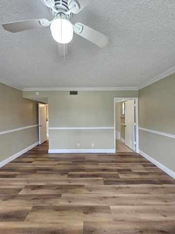1440 WINDORAH Way B, West Palm Beach, FL 33411