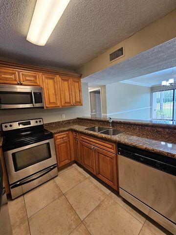 1440 WINDORAH Way B, West Palm Beach, FL 33411
