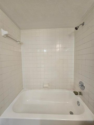 1440 WINDORAH Way B, West Palm Beach, FL 33411