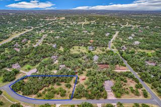 109 Twin Saddles LN, Dripping Springs, TX 78620