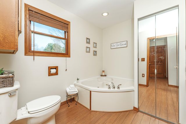 121 CR 687 Street, South Haven, MI 49090