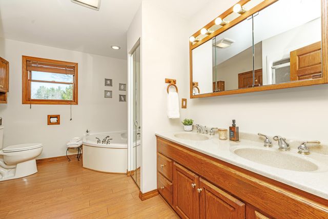 121 CR 687 Street, South Haven, MI 49090