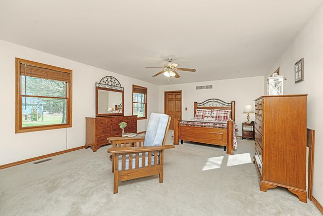 121 CR 687 Street, South Haven, MI 49090