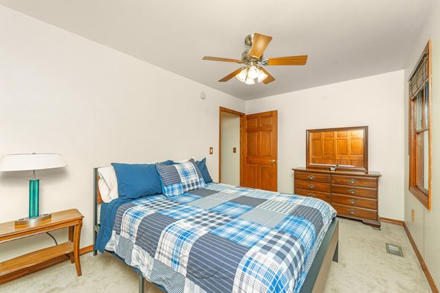 121 CR 687 Street, South Haven, MI 49090