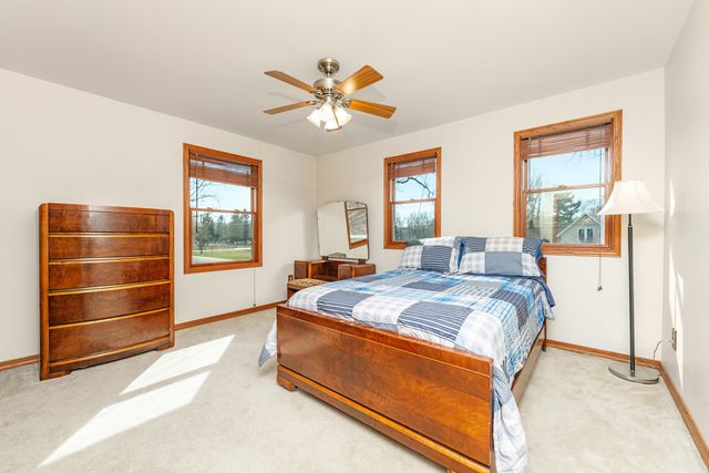 121 CR 687 Street, South Haven, MI 49090