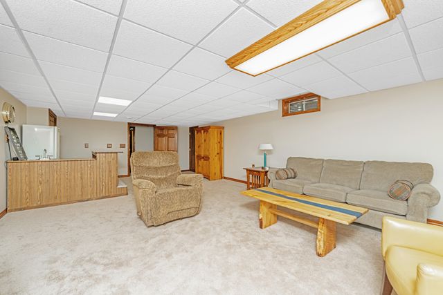 121 CR 687 Street, South Haven, MI 49090