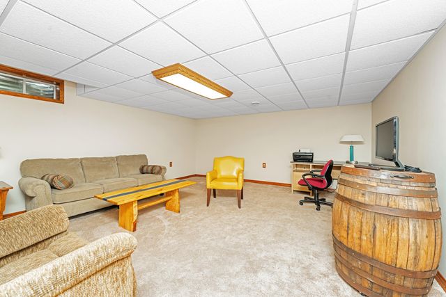 121 CR 687 Street, South Haven, MI 49090