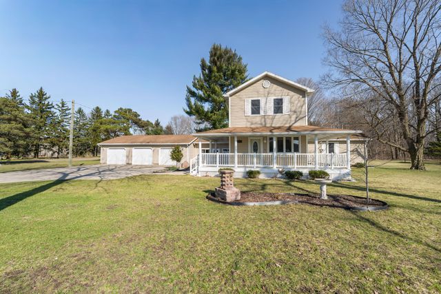 121 CR 687 Street, South Haven, MI 49090