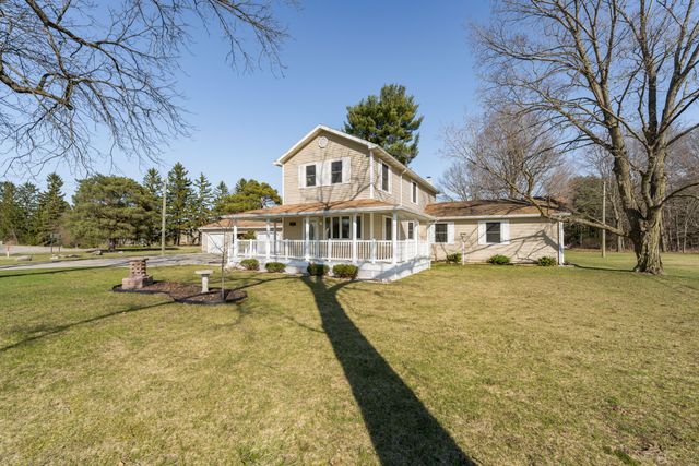 121 CR 687 Street, South Haven, MI 49090