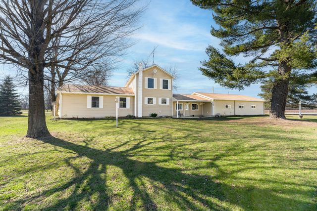 121 CR 687 Street, South Haven, MI 49090