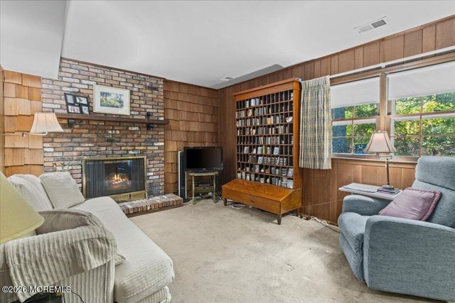 952 Alden Drive, Toms River, NJ 08753